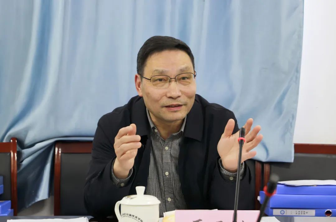 南昌市教育局辦學水平評估檢查組一行來我校開展2022年年檢工作