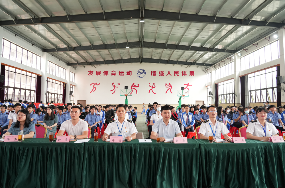 南昌向遠(yuǎn)軌道技術(shù)學(xué)校第五屆校園文化節(jié)系列活動之“青春心向黨，弘揚(yáng)五四情”大合唱比賽