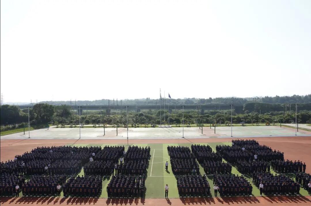 南昌向遠(yuǎn)軌道學(xué)校2021年秋季新生入學(xué)教育動(dòng)員大會(huì)隆重召開