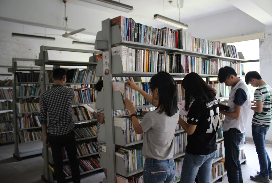南昌鐵路學(xué)校讀書(shū)日